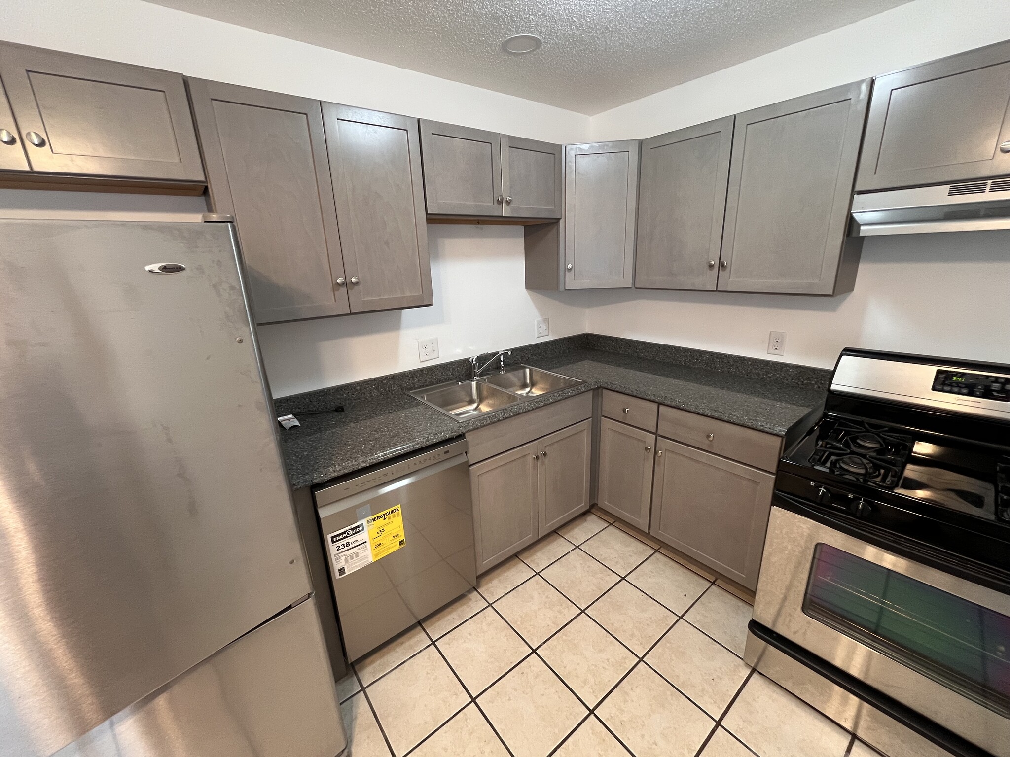 Building Photo - 7828 Tipperary Trl