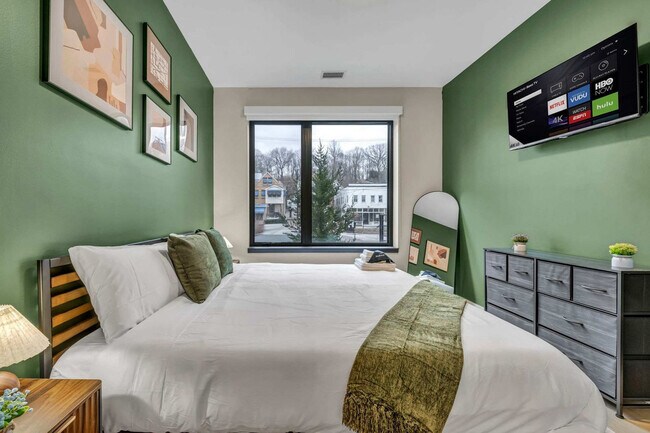 Building Photo - 2189 Cornell Rd