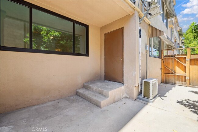 Building Photo - 17000 Burbank Blvd