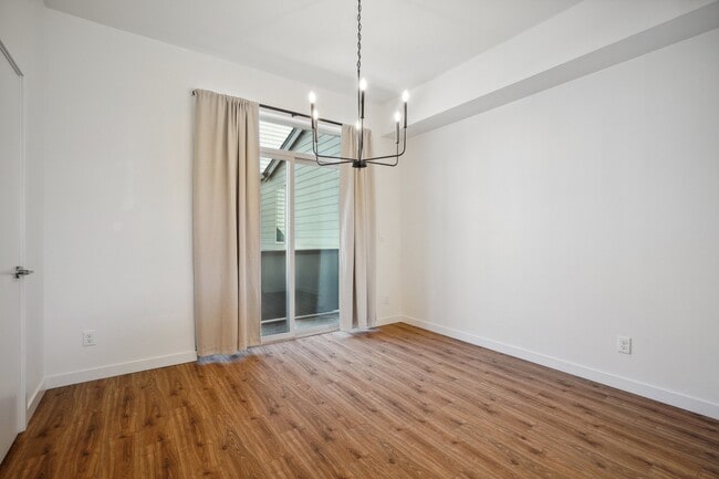 Building Photo - 32730 Hemlock Ave SE