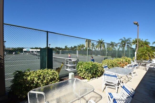 Building Photo - 13769 Date Palm Ct