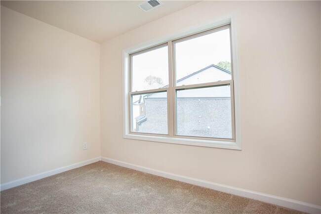 Building Photo - 4355 Almanor Cir
