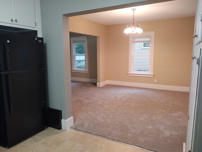 Building Photo - Charming 3-Bedroom Home in a Convenient Location