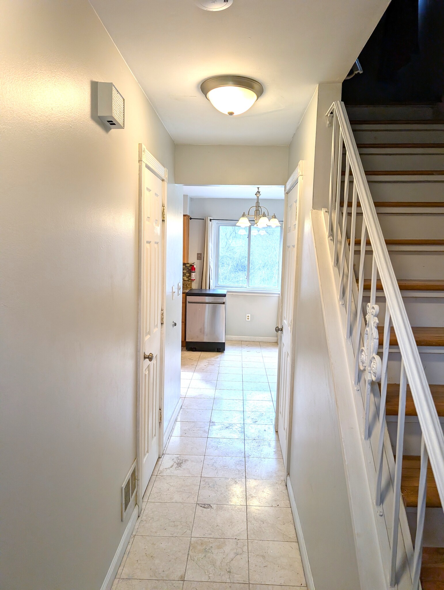 Hallway - 21765 Flanders St