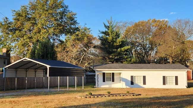 Building Photo - 5930 S New Hope Rd