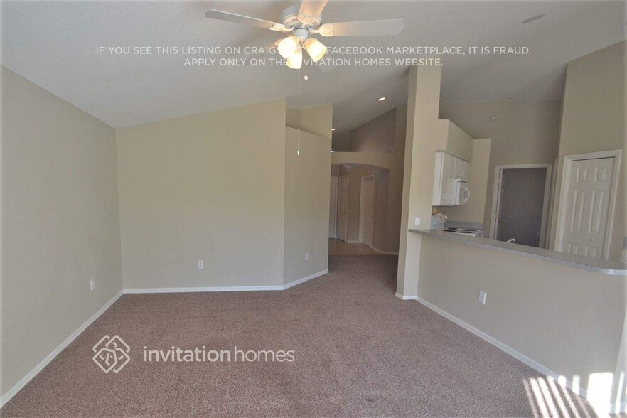 Building Photo - 22828 Roderick Dr