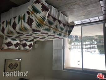 Building Photo - 17337 Tramonto Dr