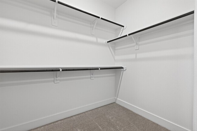 Building Photo - 702 Sonfield Dr