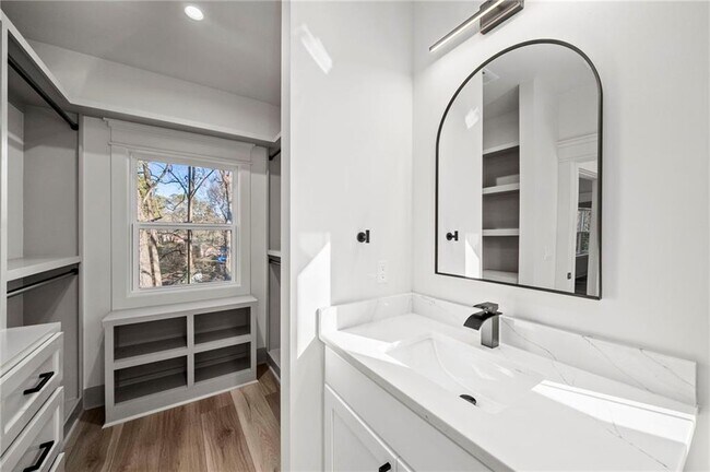 Building Photo - 3784 Pine Needle Dr NW