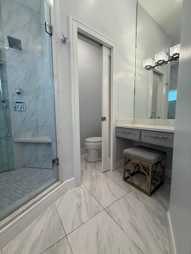 Building Photo - 20725 Waters Edge Ct