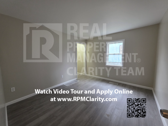 Building Photo - 652 Buckley St