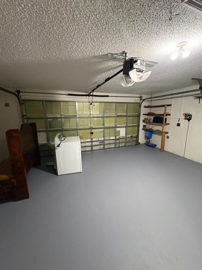 Building Photo - 436 Mango Cir