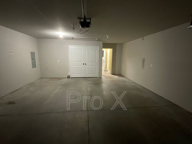 Building Photo - 2824 Jefferson Ave