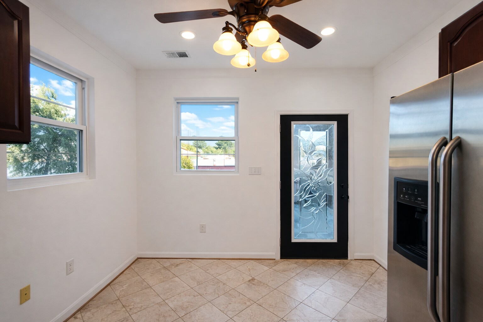 Building Photo - 1933 4th St NE