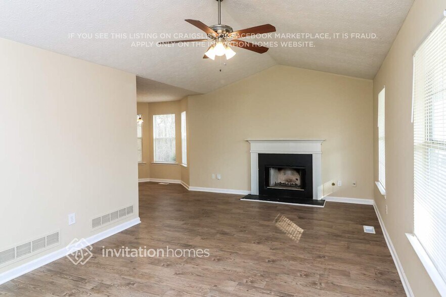 Building Photo - 45 Mayfield Ct