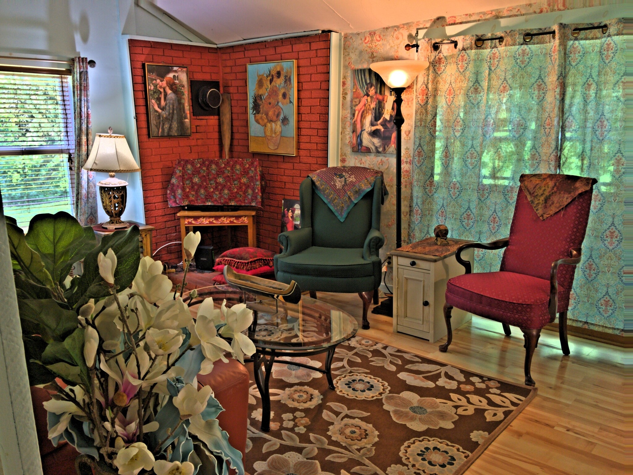 Living Room - 111 Causeway Rd