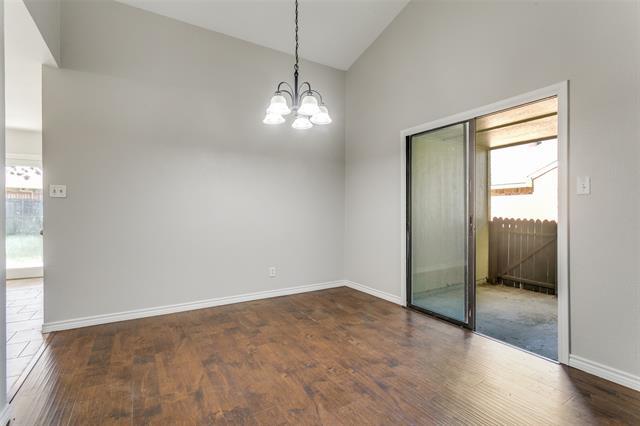 Building Photo - 3929 Commonwealth Dr