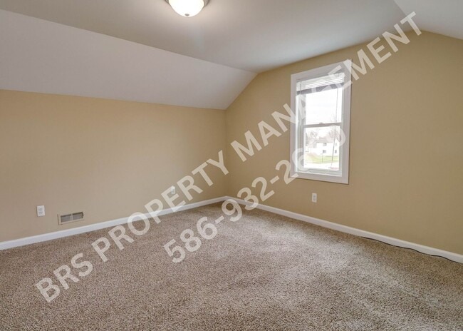 Building Photo - 3 Bed house