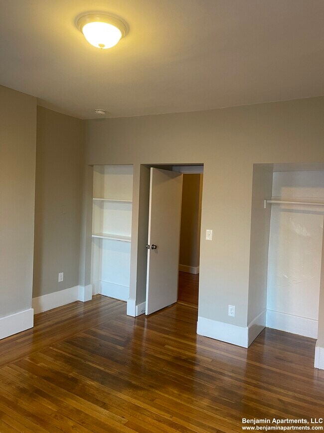 Building Photo - 75 Division St