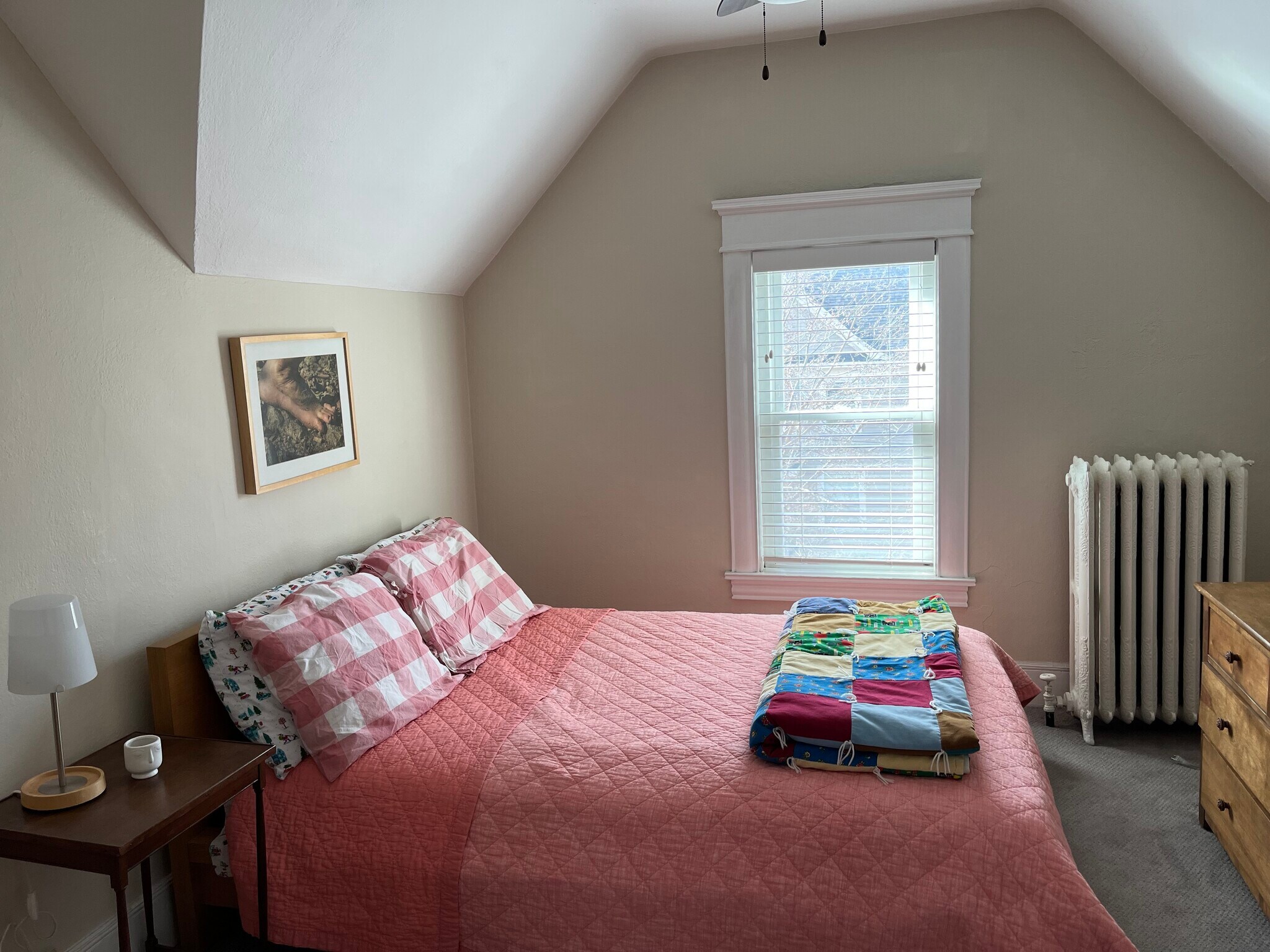 Building Photo - 2555 Emerson Ave S