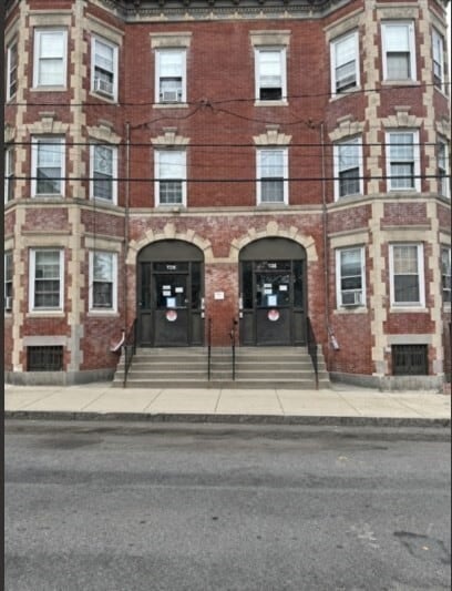 Building Photo - 136 Congress Ave