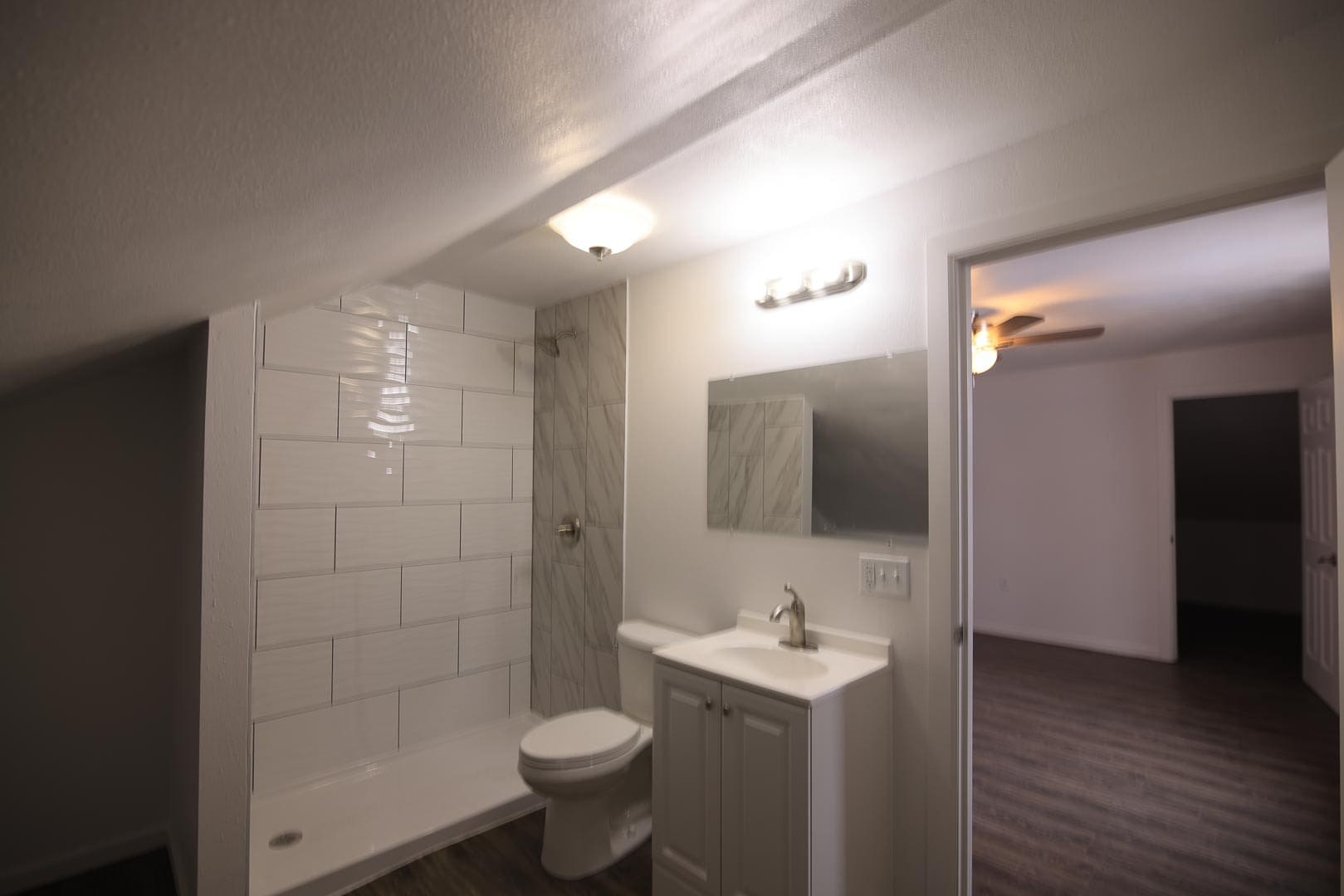 Master Bath - 635 Elm Ave