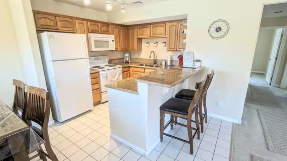 Building Photo - 890 Kitty Hawk Dr