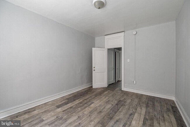 Building Photo - 7250 Chestnut St