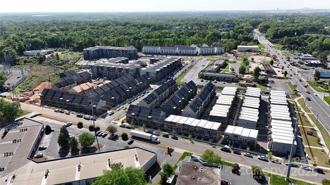 Building Photo - 3014 Terroir Ln