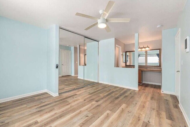 Building Photo - 6750 Beadnell Way