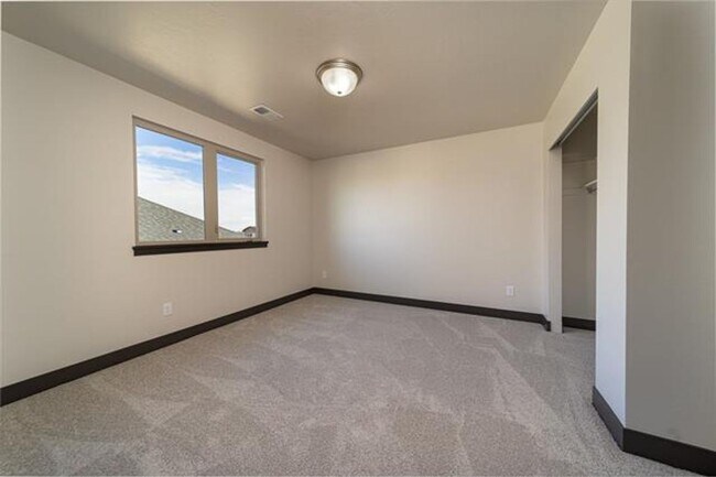 Building Photo - 2469 Apex Ave