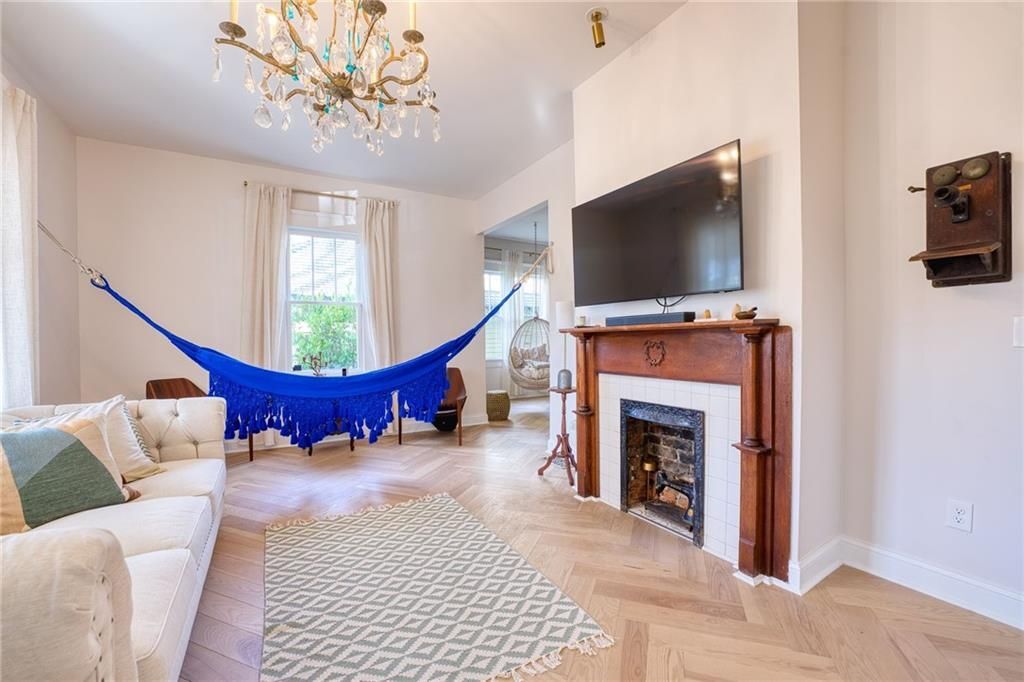 Building Photo - 85 Waddell St NE