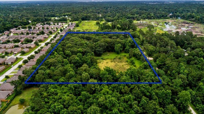 Building Photo - 900 Springwood Dr