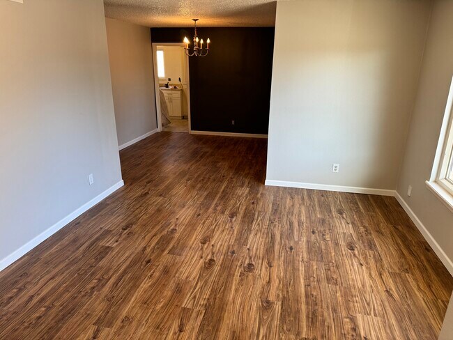 Building Photo - 2305 Ken Venturi Ln