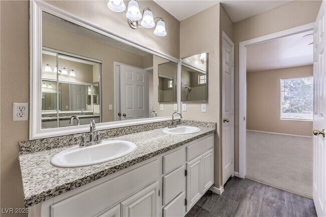 Building Photo - 1452 Rothwell Ct