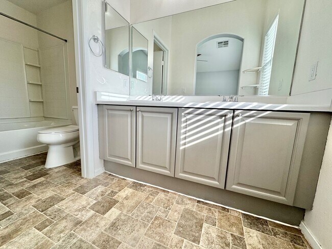 Building Photo - MOVE IN SPECIAL - BRIGHT 2-BEDROOM CONDO IN SOUTHWEST LAS VEGAS CONDO