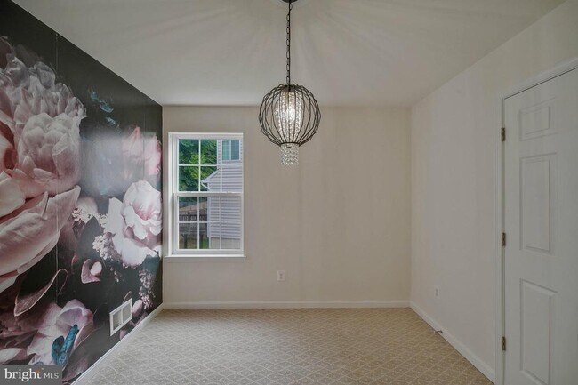 Building Photo - 3461 Eagle Ridge Dr