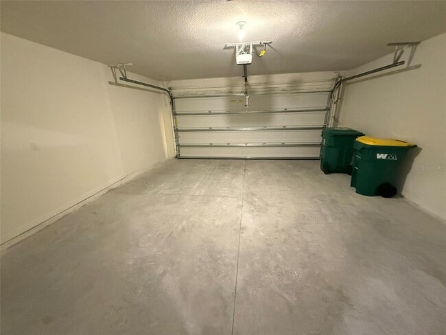 Building Photo - 3471 Ledgewood St