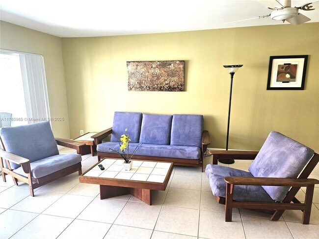 Building Photo - 2097 S Ocean Dr