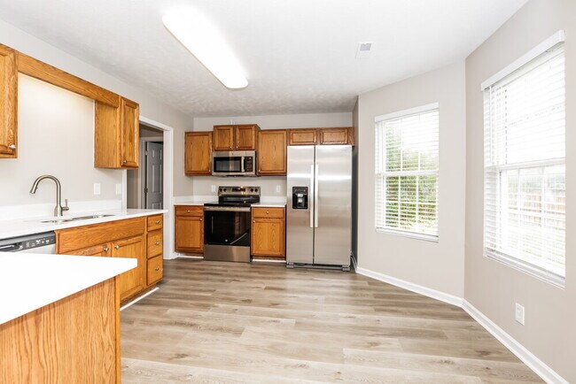 Building Photo - 3835 Precious Ave
