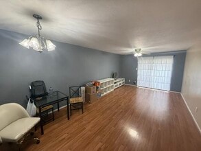 Building Photo - 3075 Walnut Bend Ln