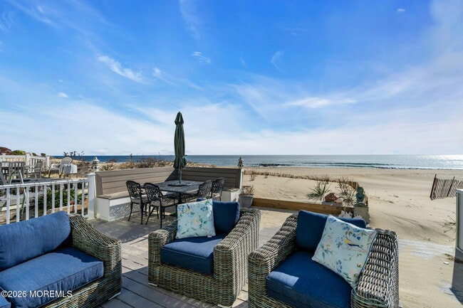 Building Photo - 55 Beach Front