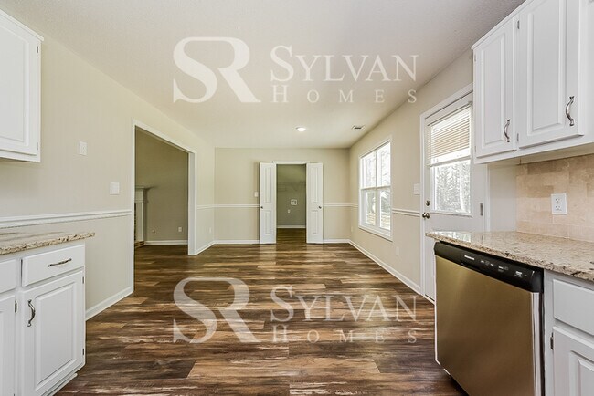 Building Photo - The living is easy in this 3 bedroom, 2 bathroom home