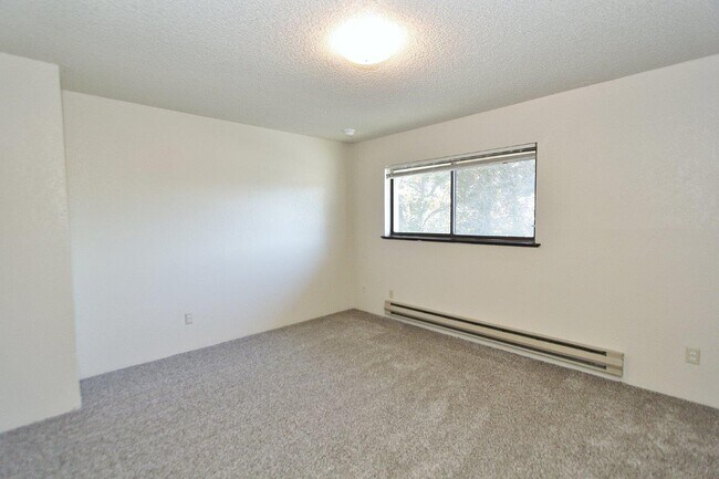 Building Photo - 4845 W Targee St