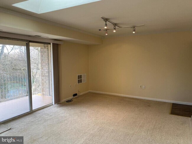 Building Photo - 2839 Kalmia Lee Ct