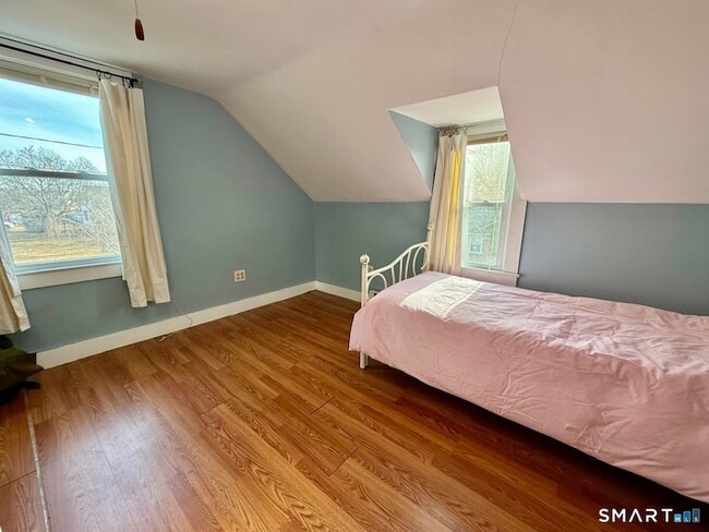 Building Photo - 120 Bloomingdale Rd