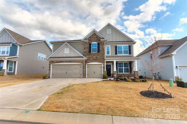 Building Photo - 2015 Saddlebred Dr