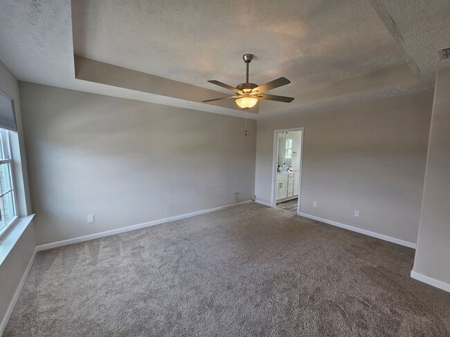 Building Photo - Beautiful Home in Newer Manchester Neighborhood