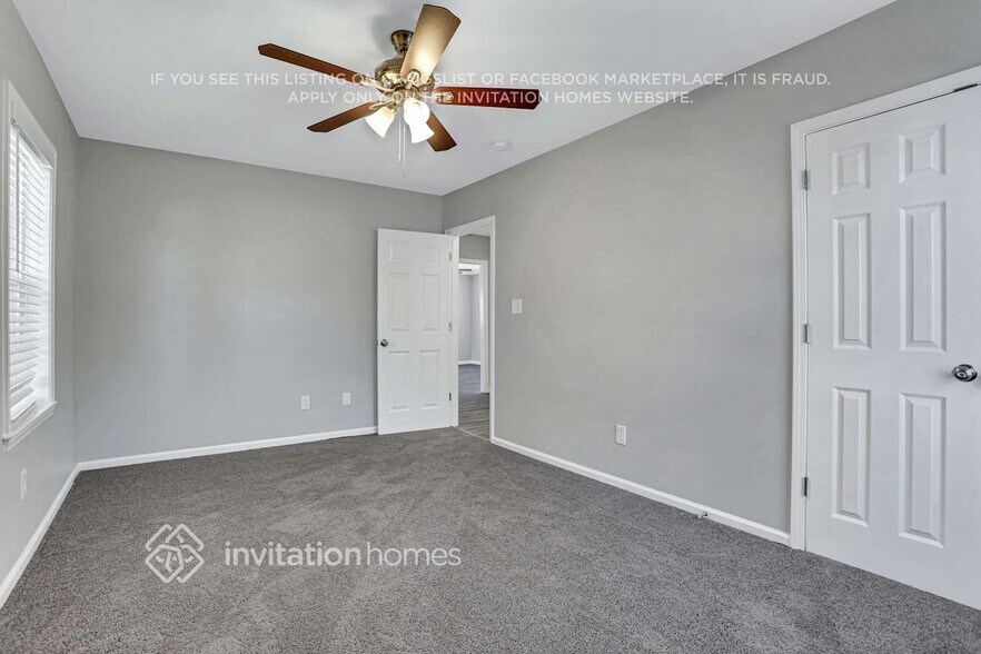 Building Photo - 843 Meadow Pl