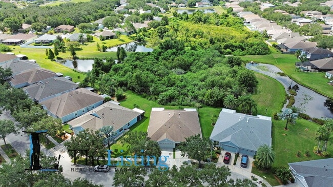 Building Photo - 7411 Surrey Wood Ln